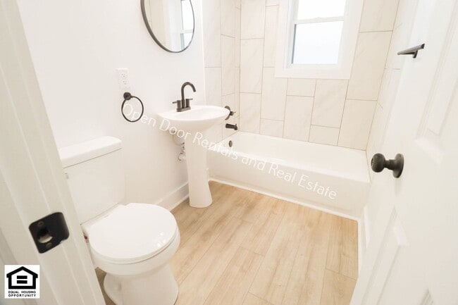 Building Photo - 1823 Griswold Dr