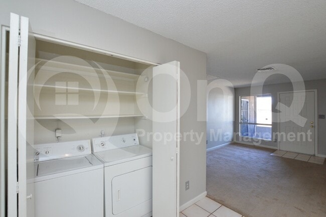 Building Photo - 4820 N 89th Ave
