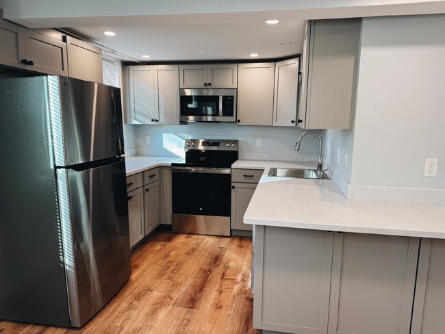 Building Photo - 45 Church St