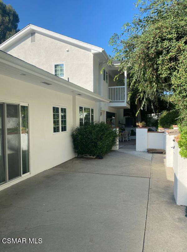 Building Photo - 4656 Vanalden Ave