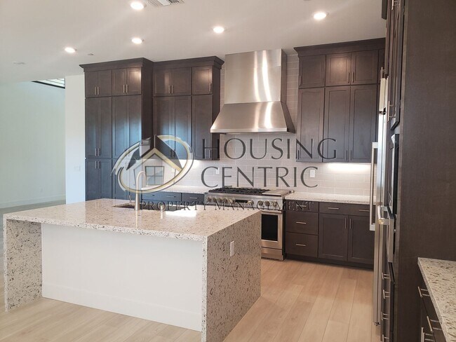 Building Photo - 8067 Grant Dr