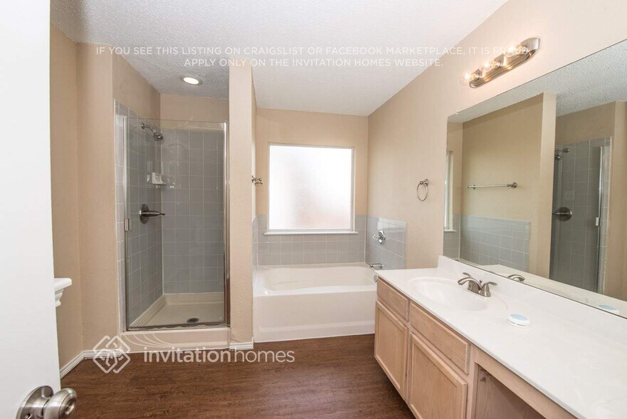 Building Photo - 7712 Regent Dr