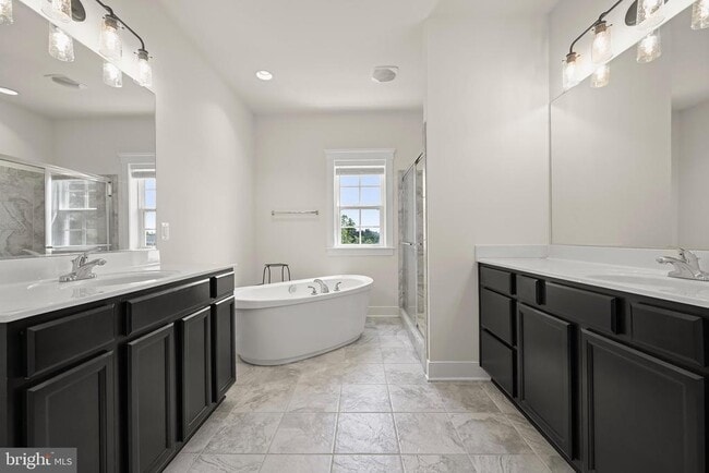 Building Photo - 212 Upper Brook Terrace