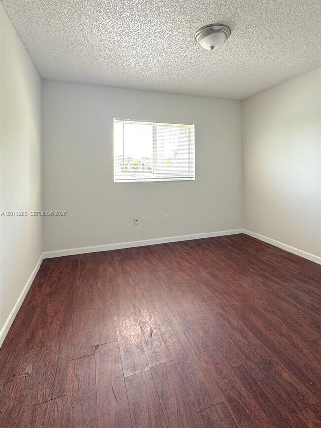 Building Photo - 3610 N 56th Ave