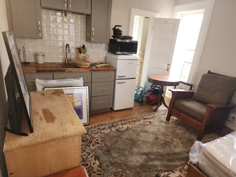 Building Photo - 100 Bauer Ave