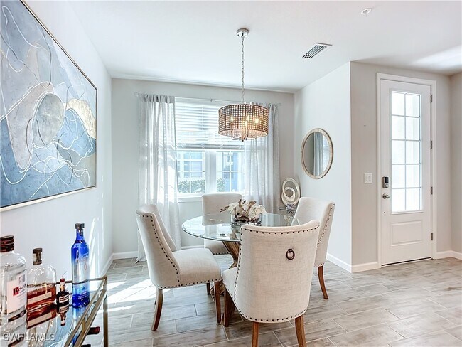 Building Photo - 4664 Arboretum Cir