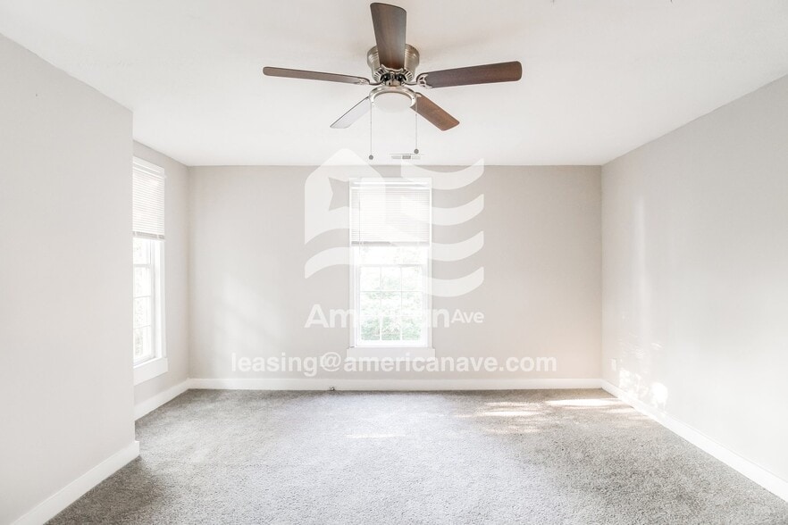 Building Photo - 722-726 6 Ave