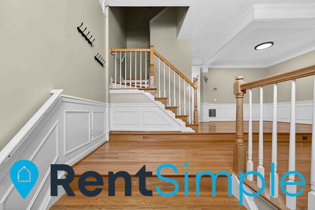 Building Photo - 7506 Lamoyne Ct