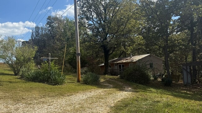 Building Photo - STE GENEVIEVE - Private Cottage with Lake ...