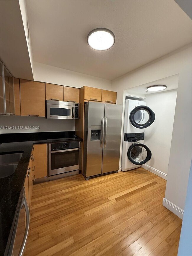 Building Photo - 31 SE 5th St