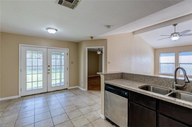 Building Photo - 12329 Tomanet Trail