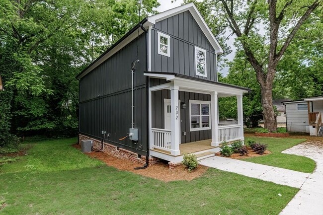 Building Photo - 232 Vine St