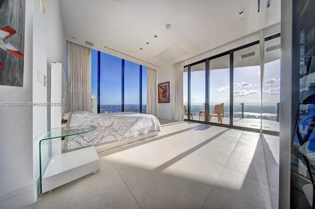 Building Photo - 17141 Collins Ave
