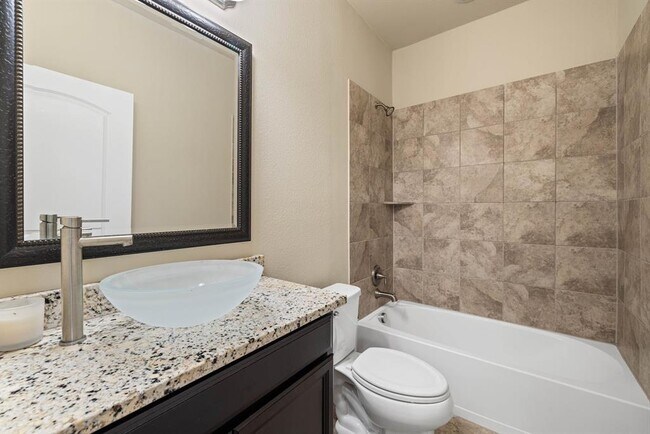 Building Photo - 11829 Terraza Cir
