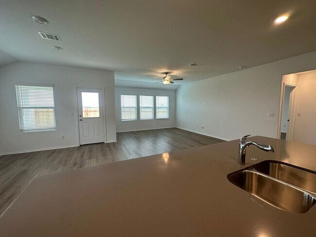 Building Photo - 328 Golden Grove Pkwy