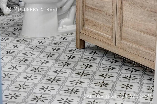 Building Photo - 23 Mulberry St