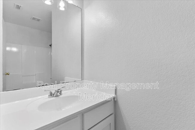 Building Photo - 7802 Calgary Ln