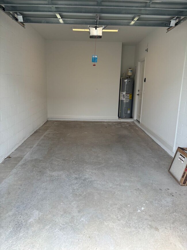 Building Photo - Veranda Landings