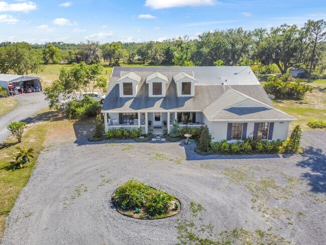 Building Photo - Ranch on 6 Acres