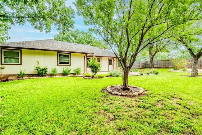 Building Photo - 16517 Spotted Eagle Dr