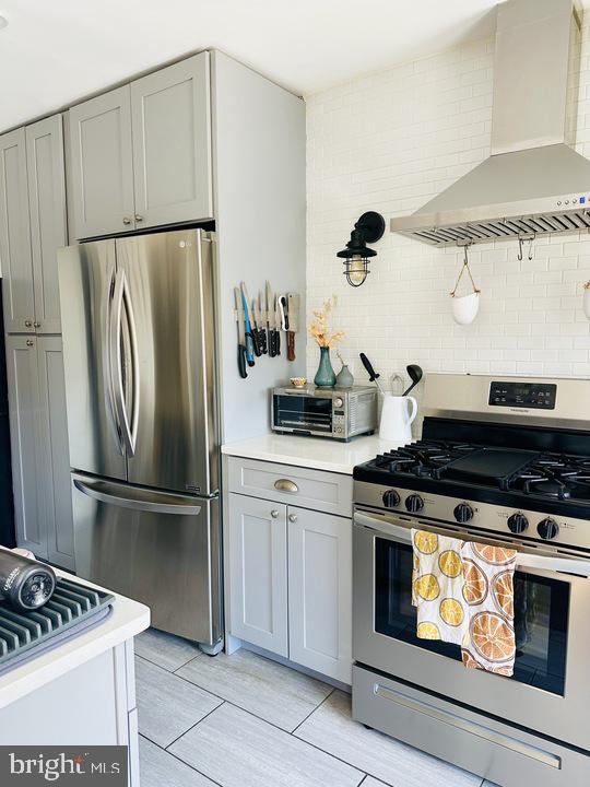 Building Photo - 1911 D St NE