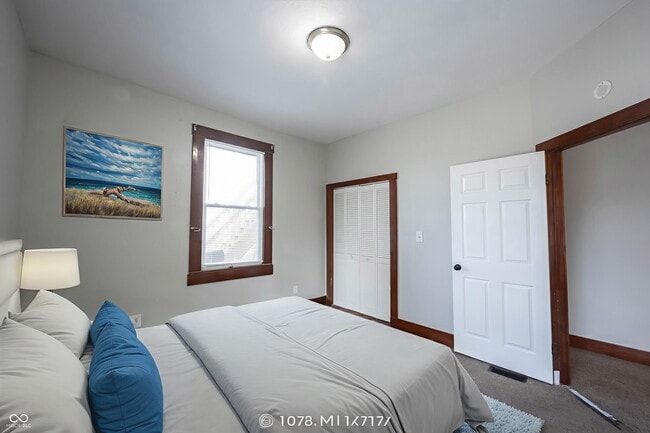 Building Photo - 411 S East St