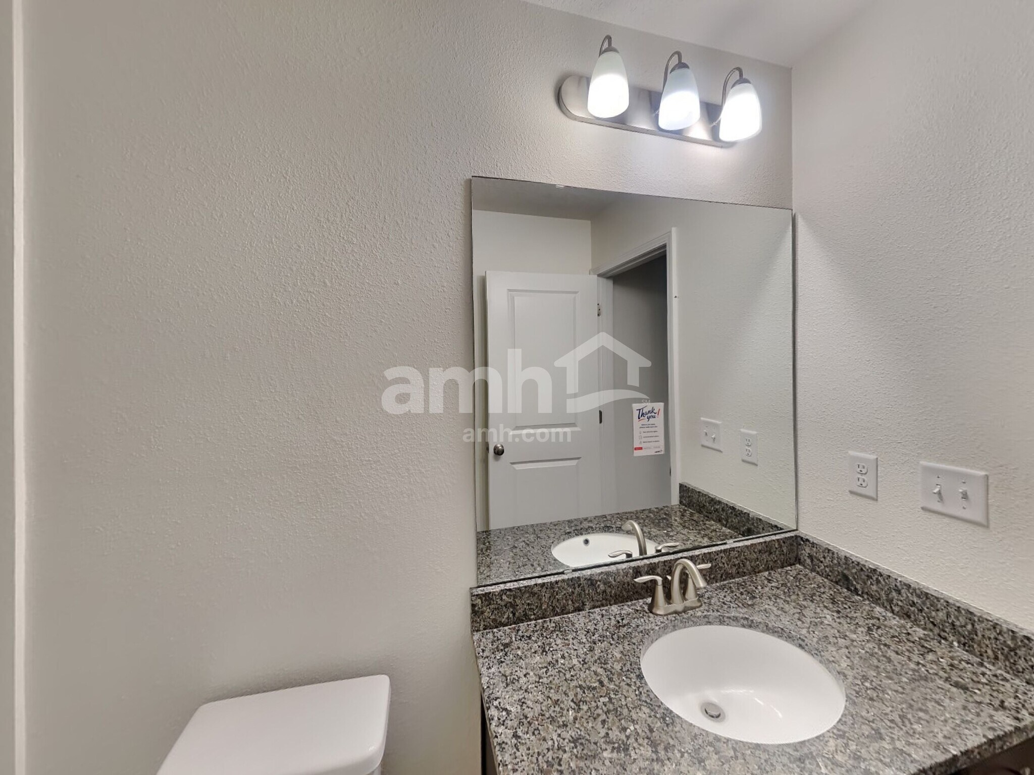 Building Photo - 8571 Highfield Ave