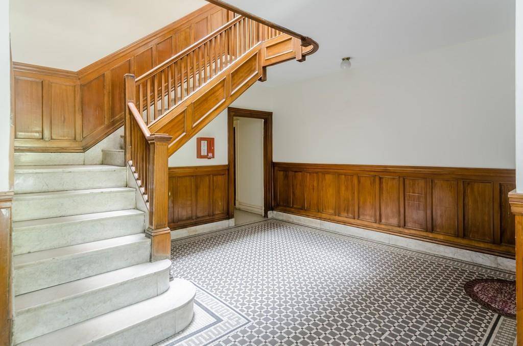 Building Photo - 226 Jamaicaway