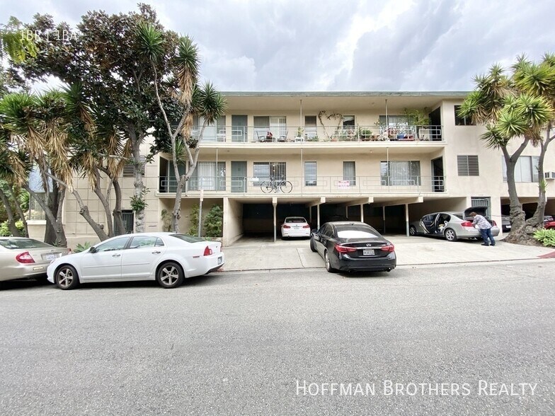 Building Photo - 1155 N Curson Ave