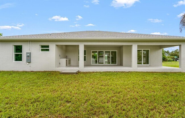 Building Photo - 12235 Hernando Rd