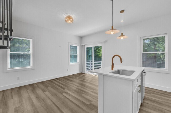Building Photo - *Modern Construction Luxury Townhome - Downtown Raleigh*
