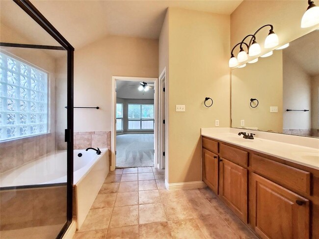 Building Photo - 2506 Mancuso Bend