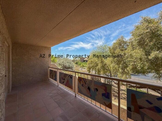 Building Photo - 7402 E Carefree Dr