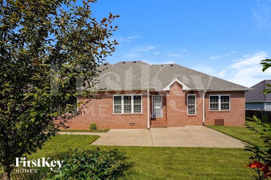 Building Photo - 115 Gallant Ct