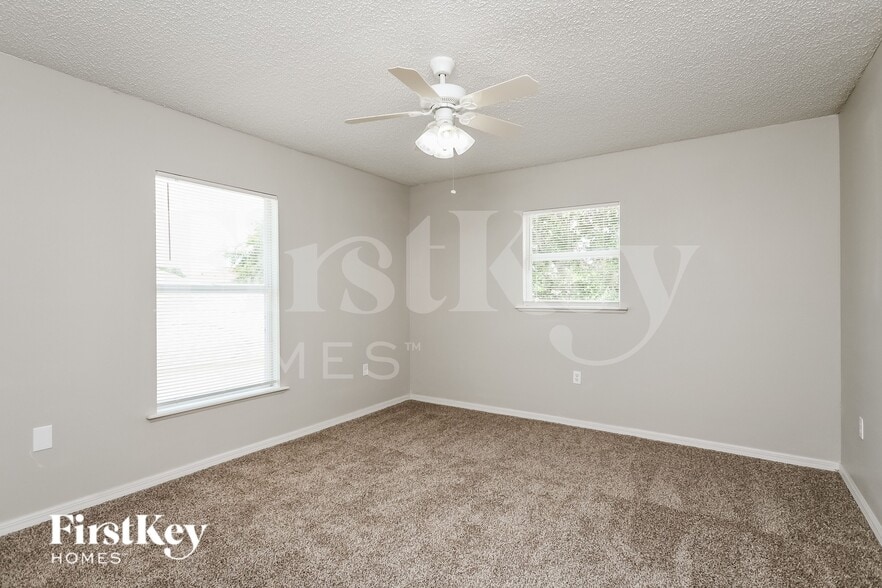 Building Photo - 3637 Queens Cove Blvd