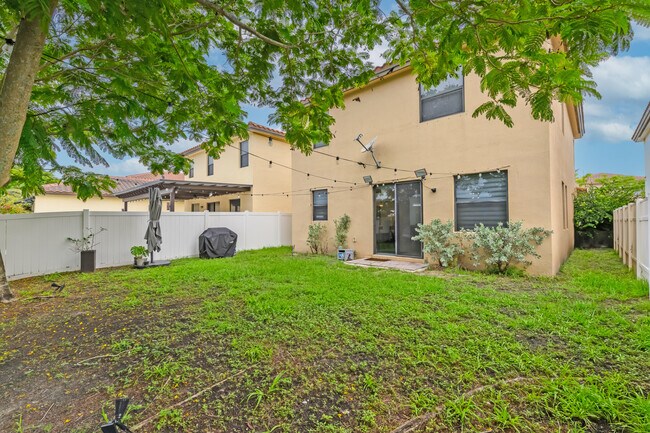 Building Photo - 3526 W 86th Terrace