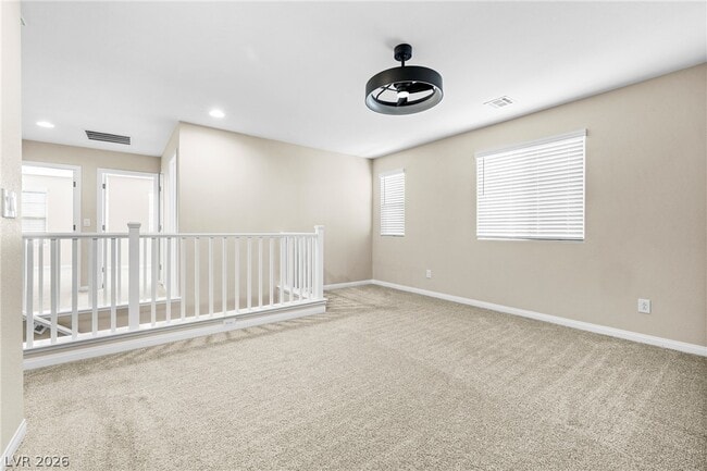 Building Photo - 10334 Apefly St