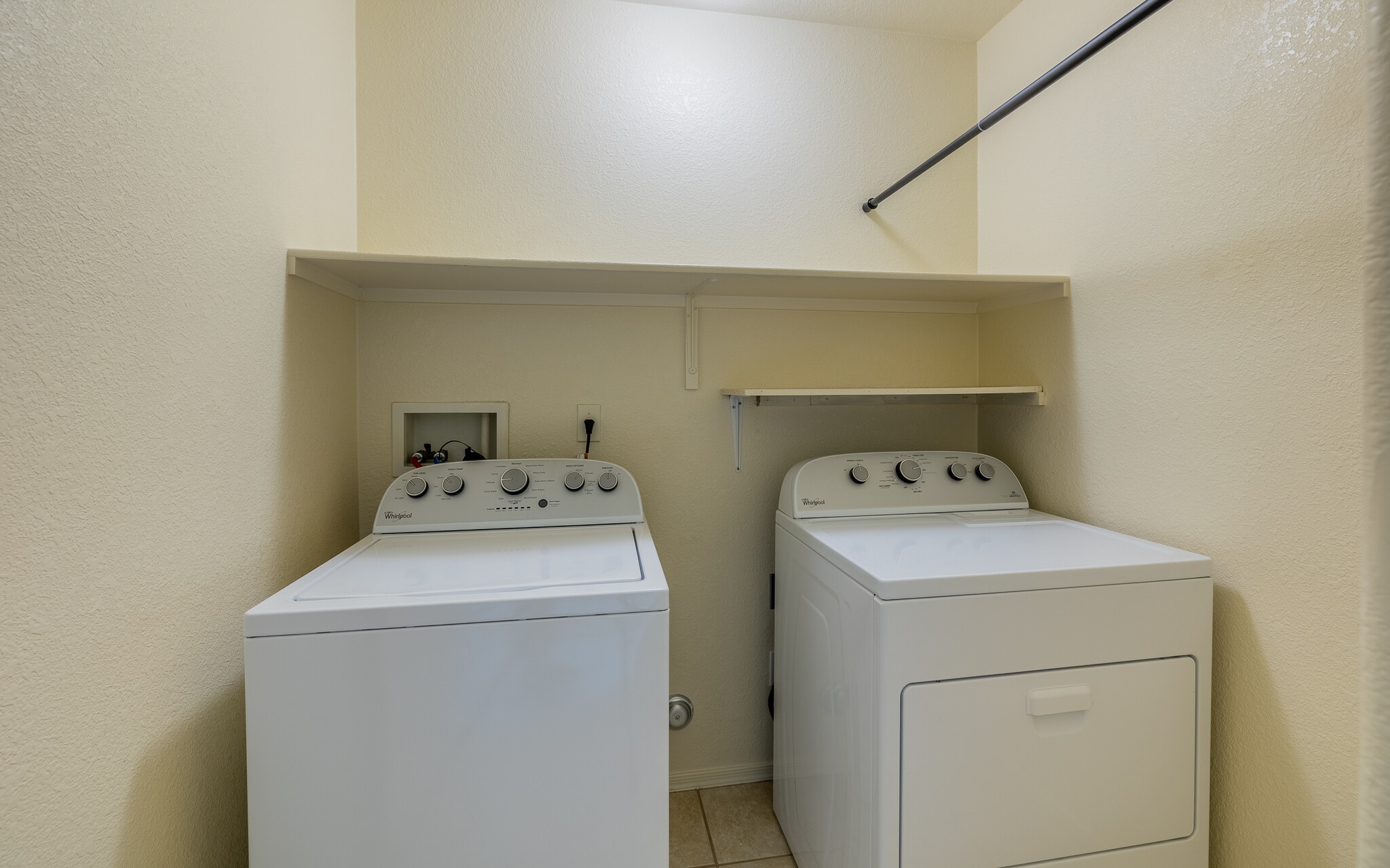 Laundry Room - 10397 E Rose Hill St