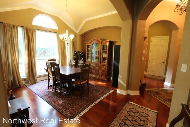 Building Photo - 4 br, 2.5 bath House - 11206 Burnt Sienna