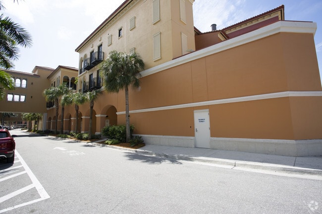 Building Photo - The Residences at Coconut Point