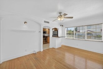 Building Photo - 901 NE 3rd St