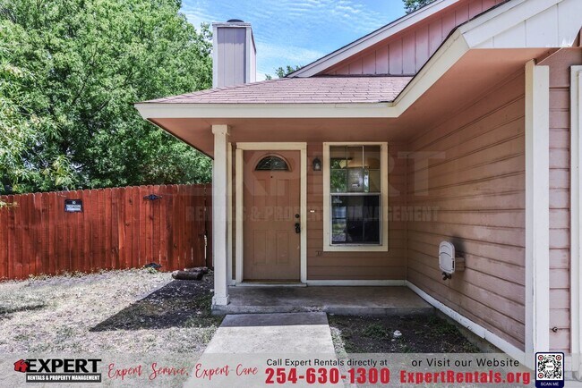 Building Photo - 3-Bedroom Home with a Big Backyard in Kill...