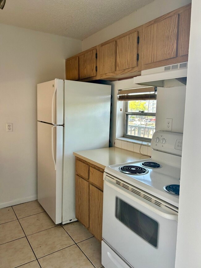 Building Photo - 8540 N Sherman Cir