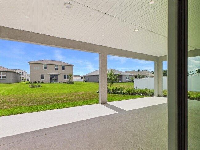 Building Photo - 5717 SW 71st Ct