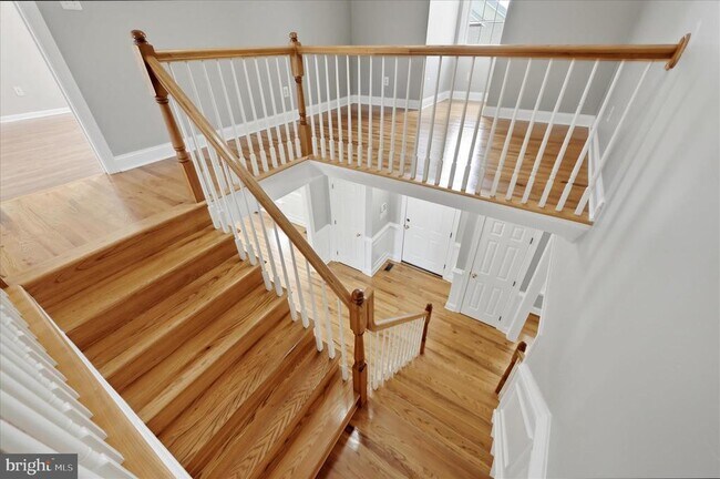 Building Photo - 102 Bramble Ct