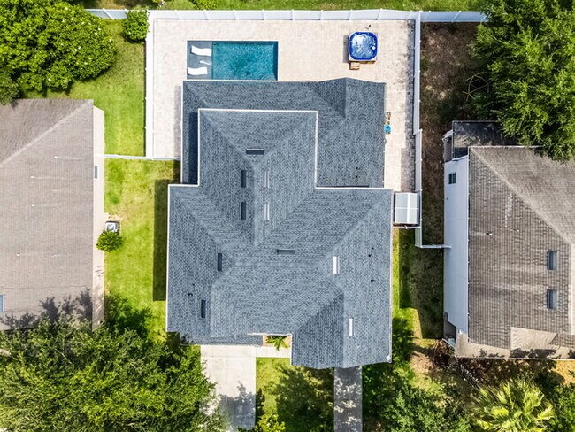 Building Photo - Fully Remodeled 5/4 Art Deco-Inspired Home...