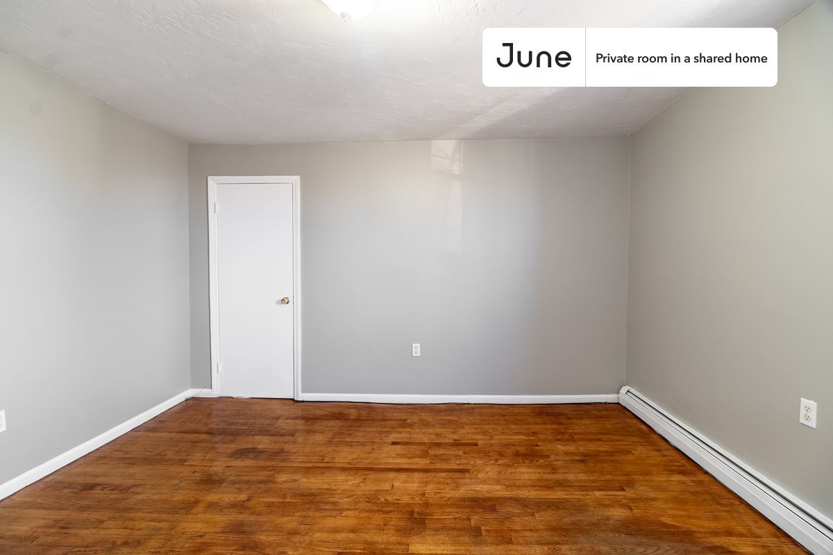 Building Photo - Room in Shared 4 bed/2 bath home in Newton Corner