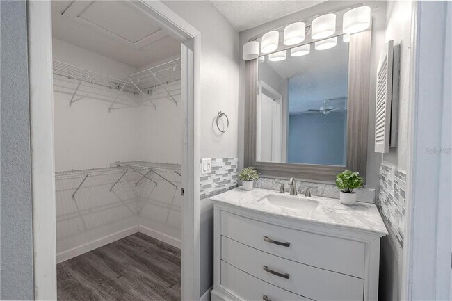 Building Photo - 3968 Orchard Hill Cir