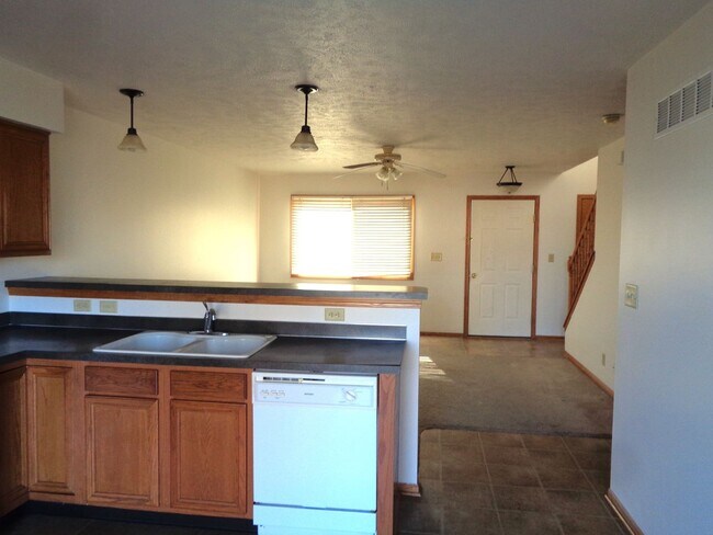 Building Photo - 5428 W Redberry Ln