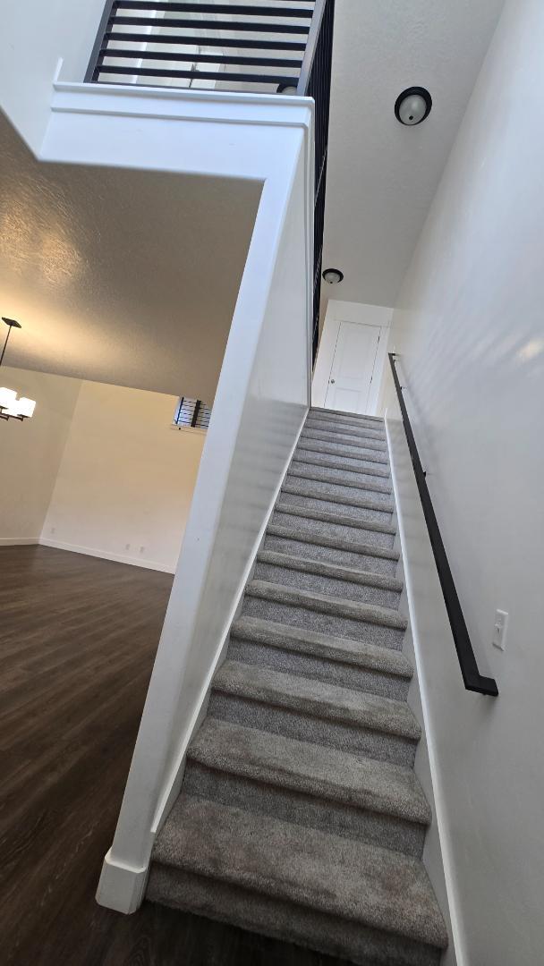 Building Photo - 12977 S Oberon Ln